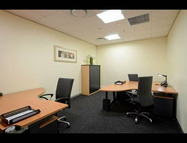 203M² OFFICE TO LET IN DURBAN CENTRAL